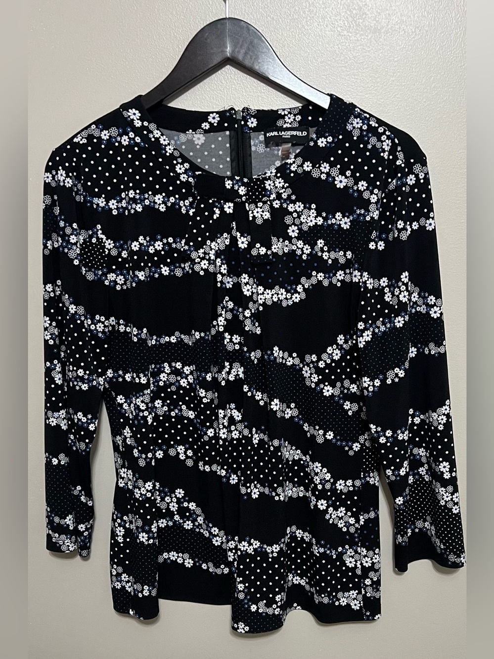Karl Lagerfeld Bow Neck Floral Polka Dot 3/4 Sleeve Top Blouse Size Med